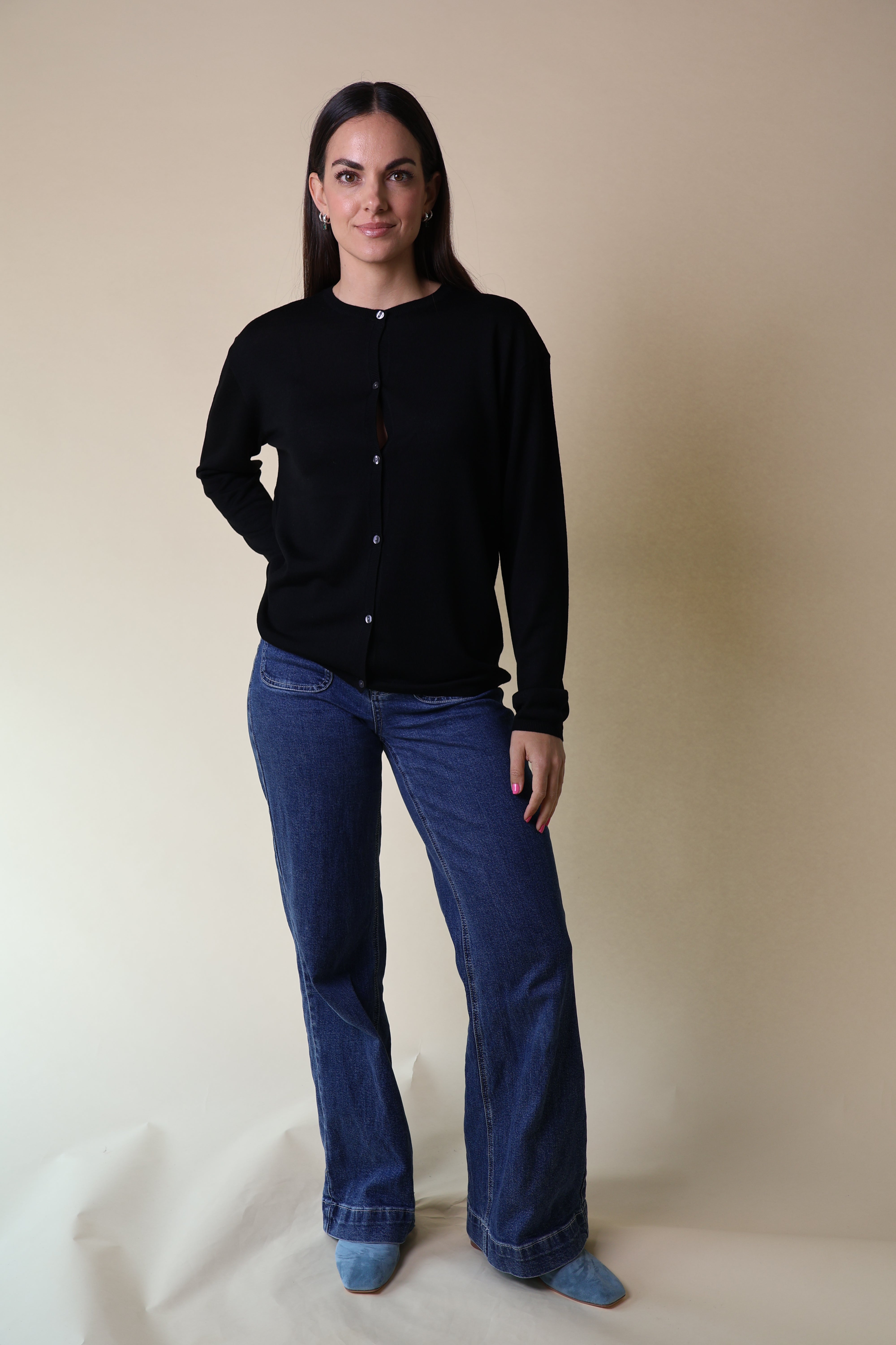 Morganite Cardigan Yarnsmith Black