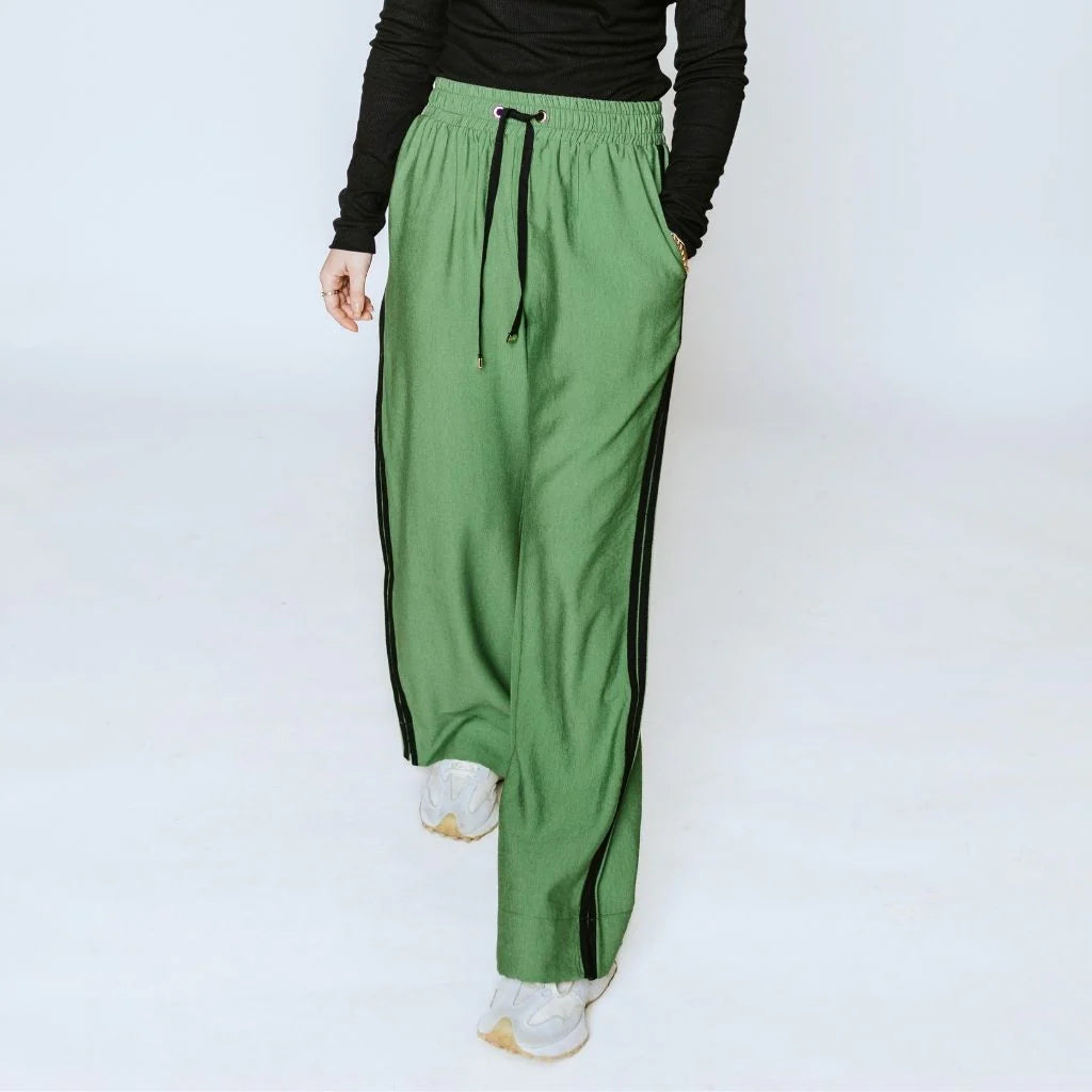 Moke Indiana Wide Leg Pant Dill w Black Stripe