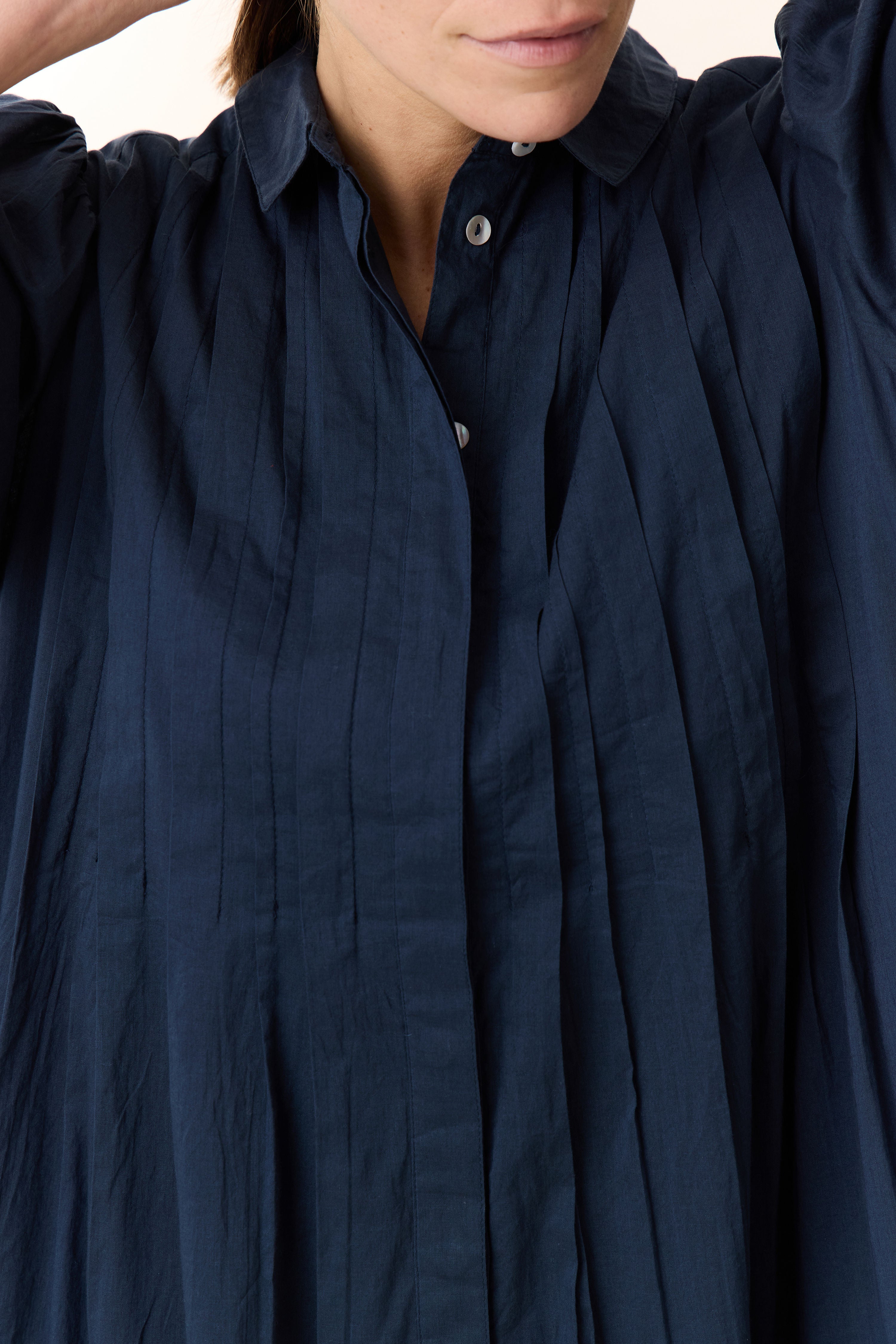 Roca Pleat Dress Black Iris Leon & Harper
