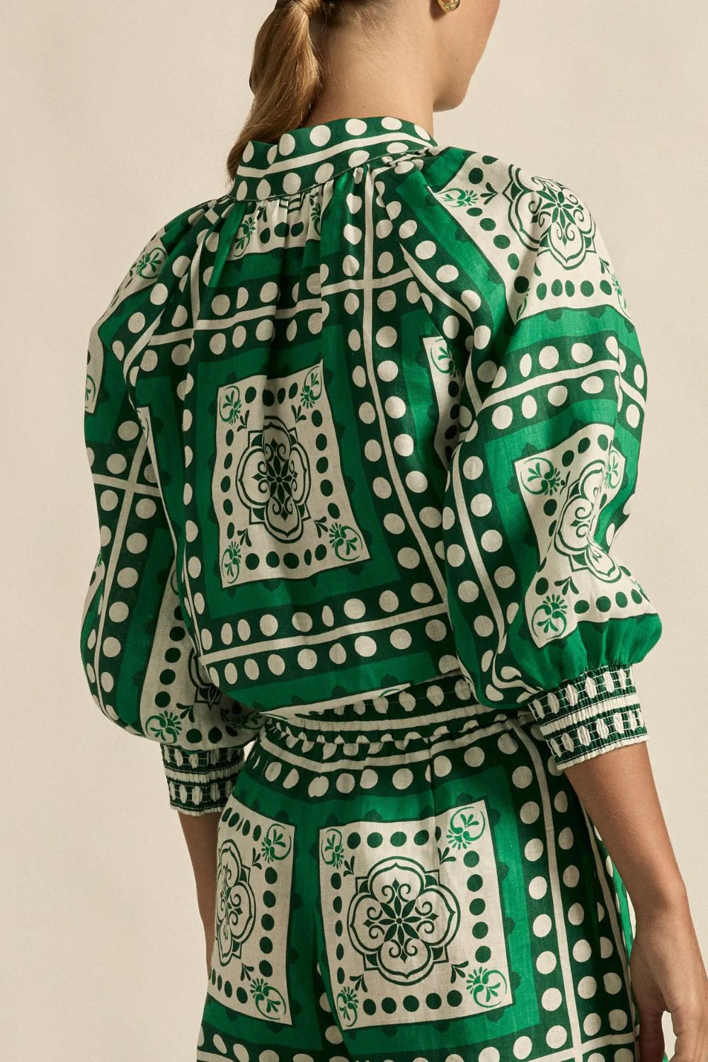 Inspire Top Zoe Kratzmann Parrot Scarf