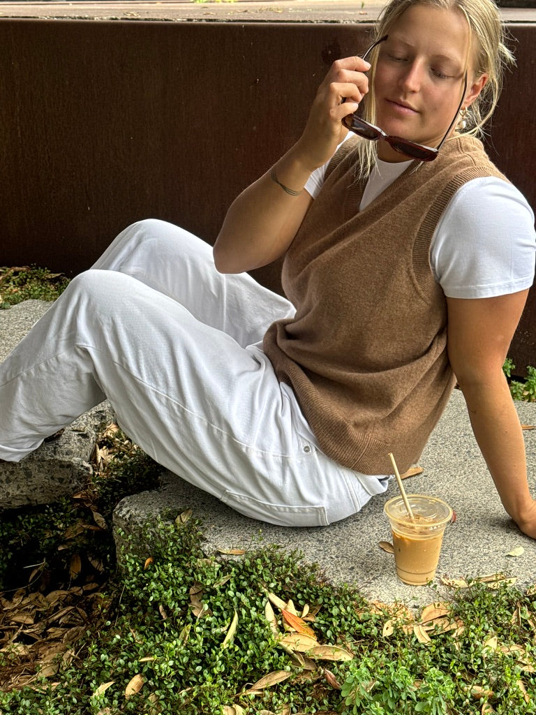Sodalite Vest Yarnsmith Oat