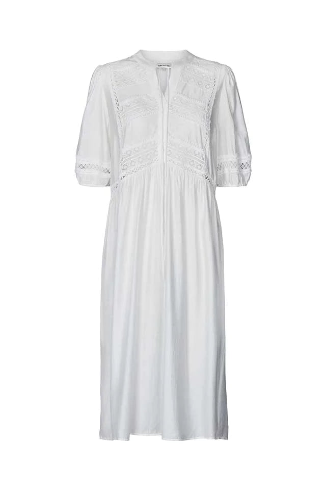 Avenue Dress White Lollys Laundry